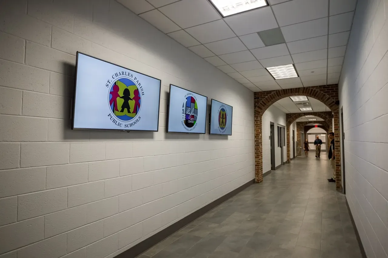 Dr. Rodney R. Lafon Performing Arts Center, Lamar building construction (gallery)