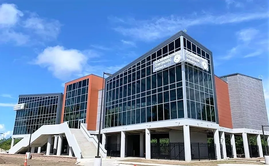Plaquemines Parish Courthouse, Lamar building construction (exterior)